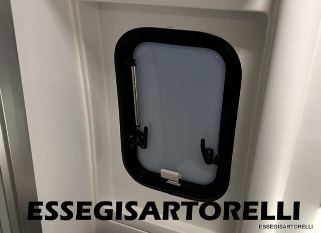 ADRIA TWIN SUPREME 640 SGX 35H UNIPROPRIETARIO KM 9.142 GARAGE 2021 pieno