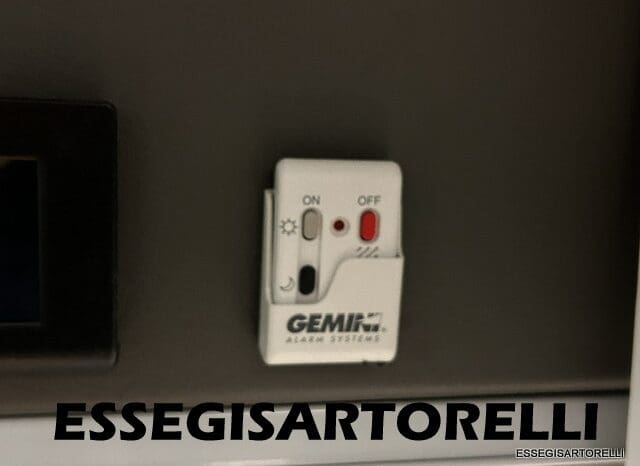 ADRIA TWIN SUPREME 640 SGX 35H UNIPROPRIETARIO KM 9.142 GARAGE 2021 pieno