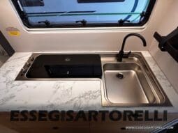 CARAVAN NEW ADRIA ADORA 573 PT 6 POSTI TRUMA COMBI VETRORESINA 2026 pieno