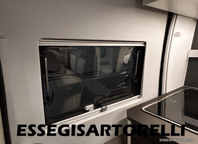 ADRIA TWIN SUPREME 640 SGX 35H UNIPROPRIETARIO KM 9.142 GARAGE 2021 pieno