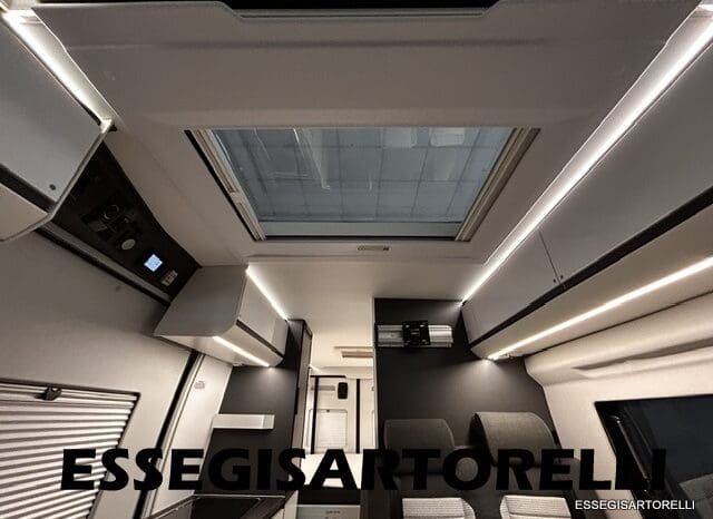 ADRIA TWIN SUPREME 640 SGX 35H UNIPROPRIETARIO KM 9.142 GARAGE 2021 pieno