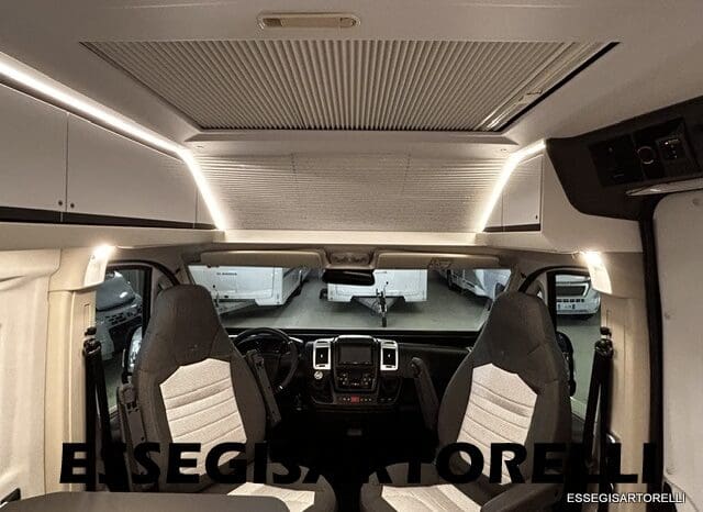 ADRIA TWIN SUPREME 640 SGX 35H UNIPROPRIETARIO KM 9.142 GARAGE 2021 pieno