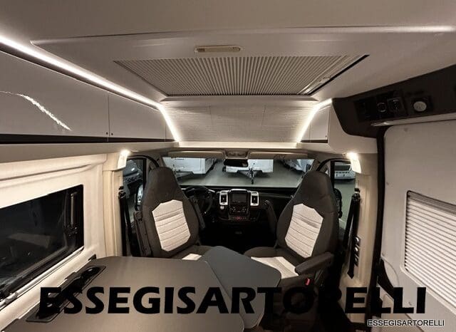 ADRIA TWIN SUPREME 640 SGX 35H UNIPROPRIETARIO KM 9.142 GARAGE 2021 pieno