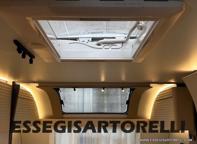 CARAVAN NEW ADRIA ADORA 573 PT 6 POSTI TRUMA COMBI VETRORESINA 2026 pieno