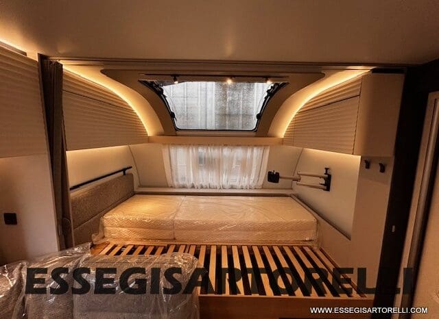 CARAVAN NEW ADRIA ADORA 573 PT 6 POSTI TRUMA COMBI VETRORESINA 2026 pieno