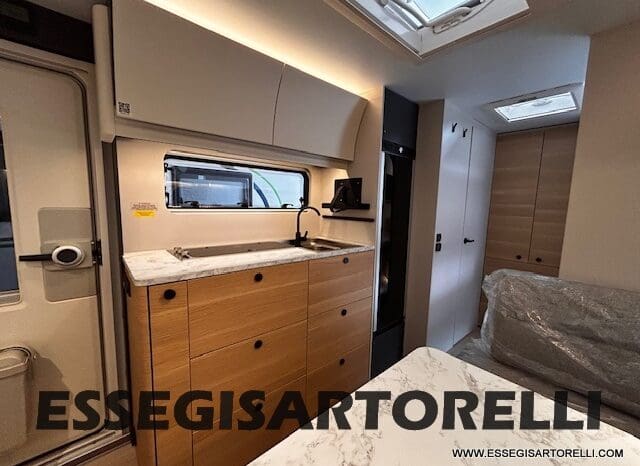 CARAVAN NEW ADRIA ADORA 573 PT 6 POSTI TRUMA COMBI VETRORESINA 2026 pieno