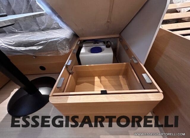 CARAVAN NEW ADRIA ADORA 573 PT 6 POSTI TRUMA COMBI VETRORESINA 2026 pieno