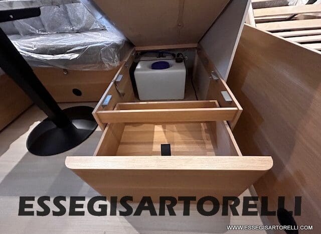 CARAVAN NEW ADRIA ADORA 573 PT 6 POSTI TRUMA COMBI VETRORESINA 2026 pieno