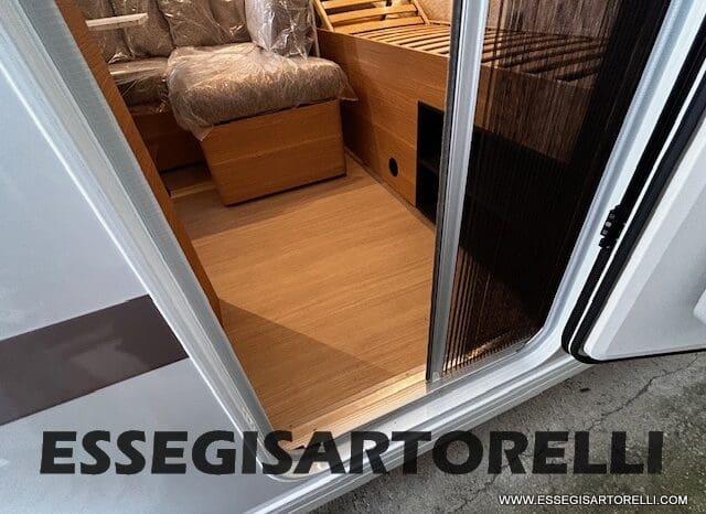 CARAVAN NEW ADRIA ADORA 573 PT 6 POSTI TRUMA COMBI VETRORESINA 2026 pieno