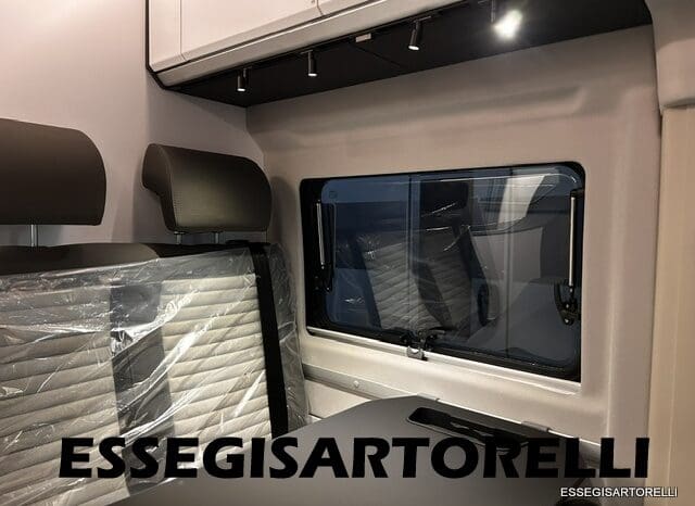 ADRIA NEW TWIN SPORTS 540 SPB AUTOMATICO UCONNECT SUPREME EDITION POPUP 2026 pieno