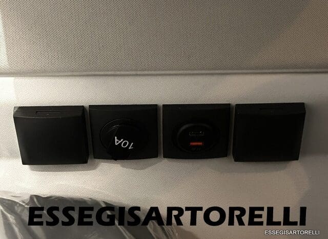 ADRIA NEW TWIN SPORTS 540 SPB AUTOMATICO UCONNECT SUPREME EDITION POPUP 2026 pieno