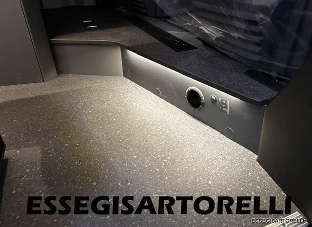 ADRIA NEW TWIN SPORTS 540 SPB AUTOMATICO UCONNECT SUPREME EDITION POPUP 2026 pieno