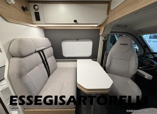 PILOTE VAN V 600 G VEGA AUTOMATICO 2025 599 cm GIA’ CABINA ULTIMO DUCATO FULL pieno