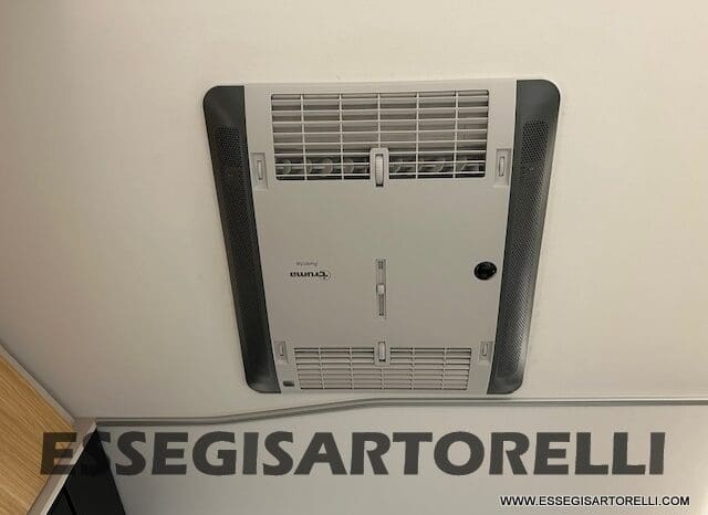 ADRIA ADORA 613 PK UNIPROPRIETARIO 7 POSTI VETRORESINA 1.750 KG 2024 pieno