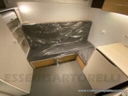 ADRIA ADORA 613 PK UNIPROPRIETARIO 7 POSTI VETRORESINA 1.750 KG 2024 pieno