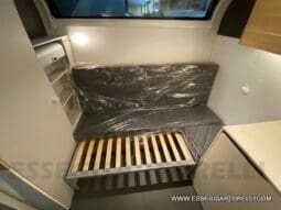 ADRIA ADORA 613 PK UNIPROPRIETARIO 7 POSTI VETRORESINA 1.750 KG 2024 pieno