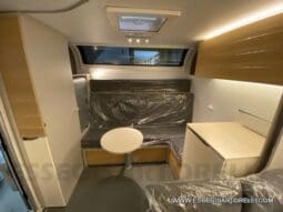 ADRIA ADORA 613 PK UNIPROPRIETARIO 7 POSTI VETRORESINA 1.750 KG 2024 pieno