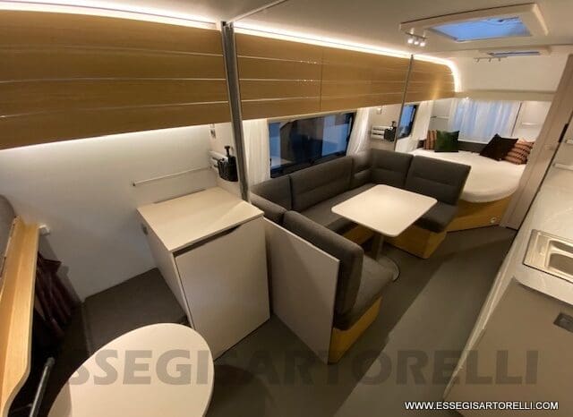 ADRIA ADORA 613 PK UNIPROPRIETARIO 7 POSTI VETRORESINA 1.750 KG 2024 pieno