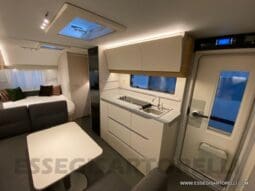 ADRIA ADORA 613 PK UNIPROPRIETARIO 7 POSTI VETRORESINA 1.750 KG 2024 pieno