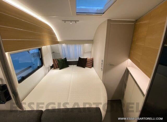 ADRIA ADORA 613 PK UNIPROPRIETARIO 7 POSTI VETRORESINA 1.750 KG 2024 pieno