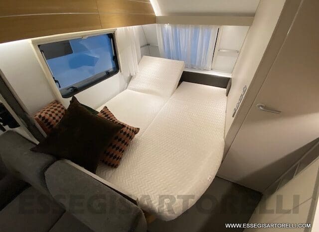 ADRIA ADORA 613 PK UNIPROPRIETARIO 7 POSTI VETRORESINA 1.750 KG 2024 pieno