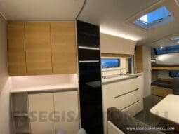 ADRIA ADORA 613 PK UNIPROPRIETARIO 7 POSTI VETRORESINA 1.750 KG 2024 pieno