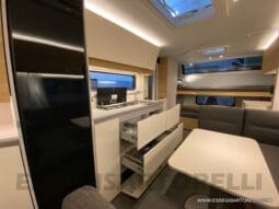 ADRIA ADORA 613 PK UNIPROPRIETARIO 7 POSTI VETRORESINA 1.750 KG 2024 pieno