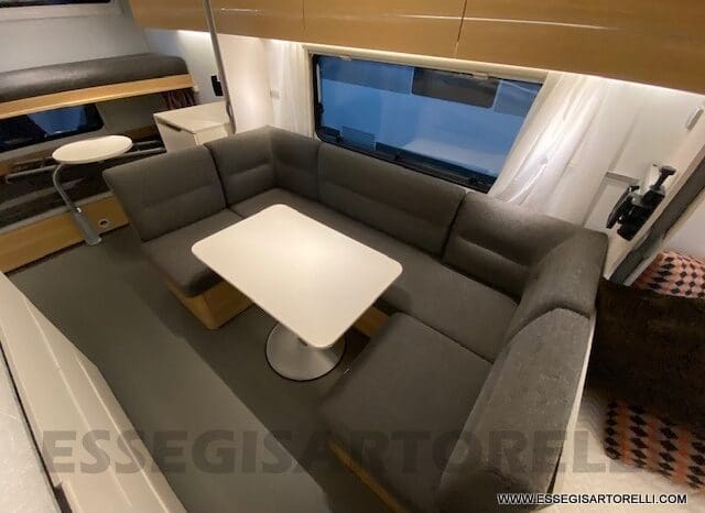 ADRIA ADORA 613 PK UNIPROPRIETARIO 7 POSTI VETRORESINA 1.750 KG 2024 pieno