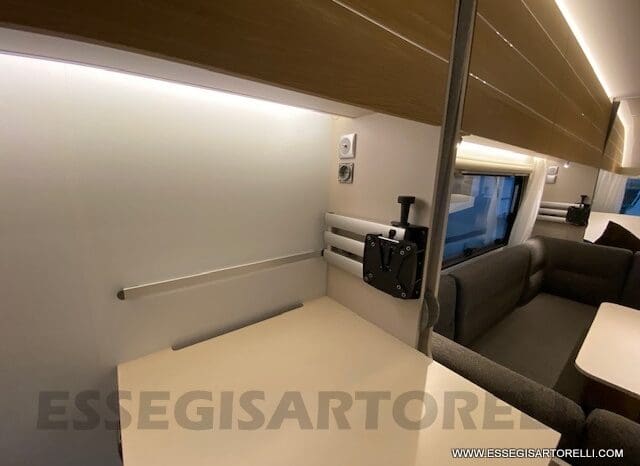 ADRIA ADORA 613 PK UNIPROPRIETARIO 7 POSTI VETRORESINA 1.750 KG 2024 pieno