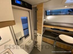 ADRIA ADORA 613 PK UNIPROPRIETARIO 7 POSTI VETRORESINA 1.750 KG 2024 pieno