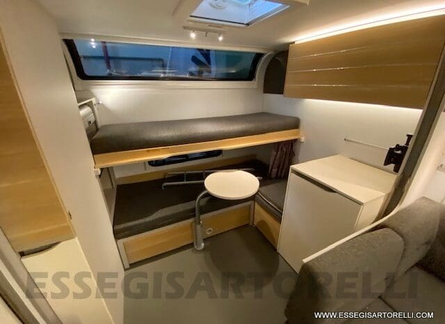 ADRIA ADORA 613 PK UNIPROPRIETARIO 7 POSTI VETRORESINA 1.750 KG 2024 pieno