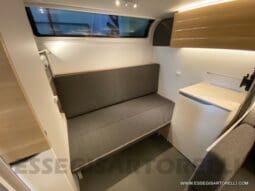 ADRIA ADORA 613 PK UNIPROPRIETARIO 7 POSTI VETRORESINA 1.750 KG 2024 pieno