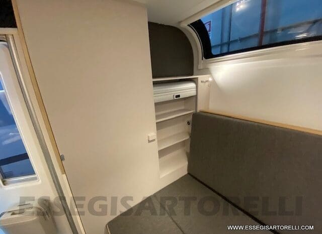 ADRIA ADORA 613 PK UNIPROPRIETARIO 7 POSTI VETRORESINA 1.750 KG 2024 pieno