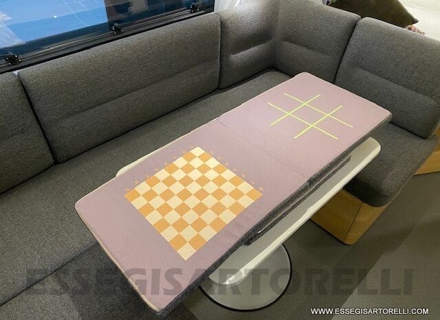 ADRIA ADORA 613 PK UNIPROPRIETARIO 7 POSTI VETRORESINA 1.750 KG 2024 pieno