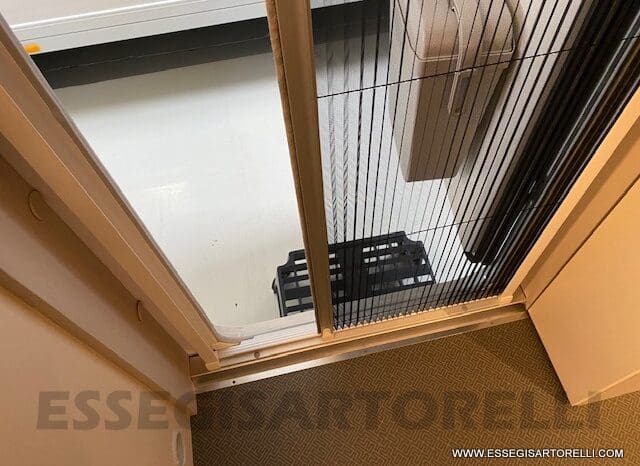 ADRIA ADORA 613 PK UNIPROPRIETARIO 7 POSTI VETRORESINA 1.750 KG 2024 pieno