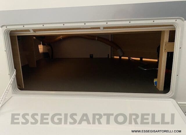 ADRIA ADORA 613 PK UNIPROPRIETARIO 7 POSTI VETRORESINA 1.750 KG 2024 pieno