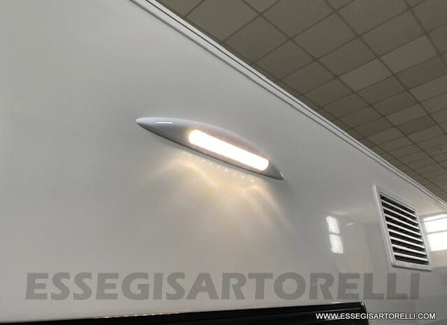 ADRIA ADORA 613 PK UNIPROPRIETARIO 7 POSTI VETRORESINA 1.750 KG 2024 pieno