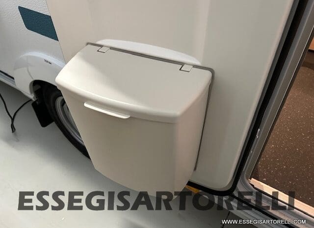 ADRIA NEW AVIVA 563 PT 7 POSTI (TRIPLO CASTELLO) 2025 pieno