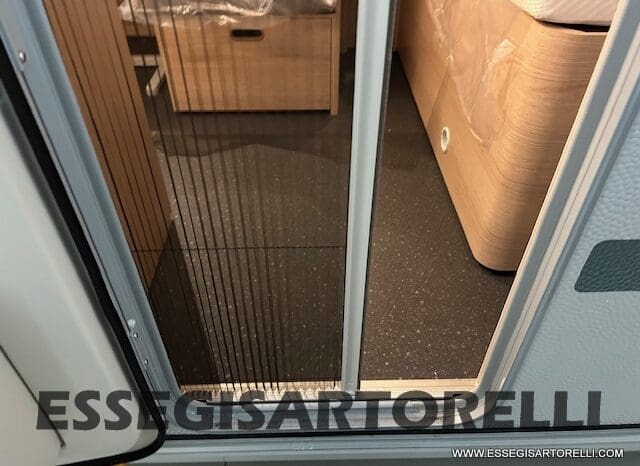 ADRIA NEW AVIVA 563 PT 7 POSTI (TRIPLO CASTELLO) 2025 pieno