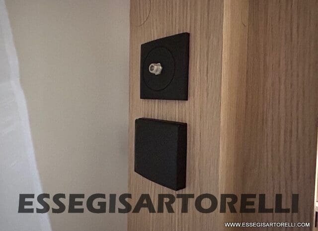 ADRIA NEW AVIVA 563 PT 7 POSTI (TRIPLO CASTELLO) 2025 pieno