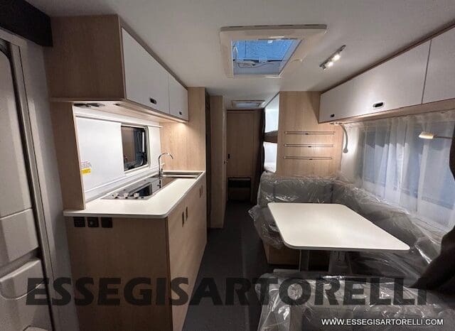 ADRIA NEW AVIVA 563 PT 7 POSTI (TRIPLO CASTELLO) 2025 pieno