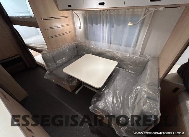 ADRIA NEW AVIVA 563 PT 7 POSTI (TRIPLO CASTELLO) 2025 pieno