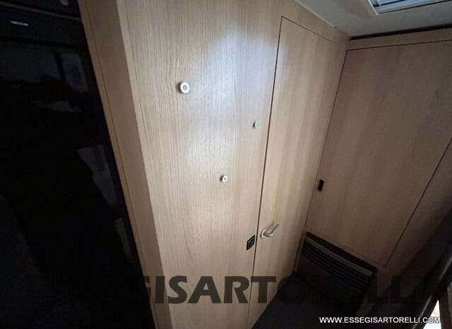 ADRIA NEW AVIVA 563 PT 7 POSTI (TRIPLO CASTELLO) 2025 pieno