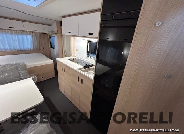 ADRIA NEW AVIVA 563 PT 7 POSTI (TRIPLO CASTELLO) 2025 pieno