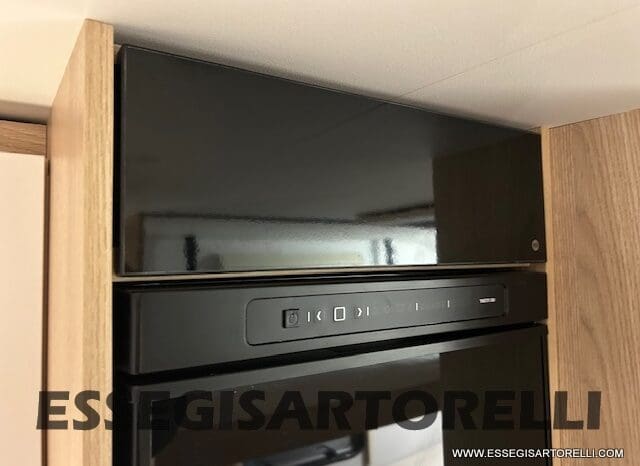 ADRIA NEW AVIVA 563 PT 7 POSTI (TRIPLO CASTELLO) 2025 pieno