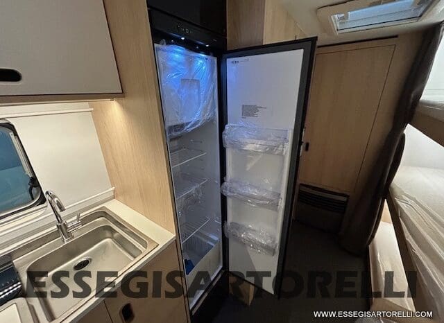 ADRIA NEW AVIVA 563 PT 7 POSTI (TRIPLO CASTELLO) 2025 pieno