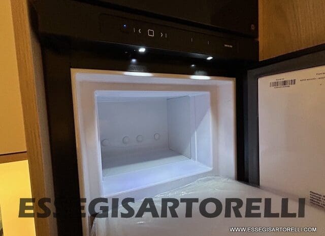 ADRIA NEW AVIVA 563 PT 7 POSTI (TRIPLO CASTELLO) 2025 pieno