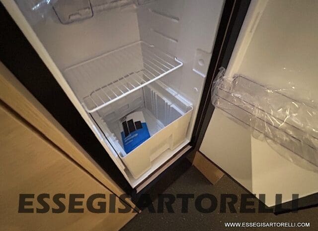 ADRIA NEW AVIVA 563 PT 7 POSTI (TRIPLO CASTELLO) 2025 pieno