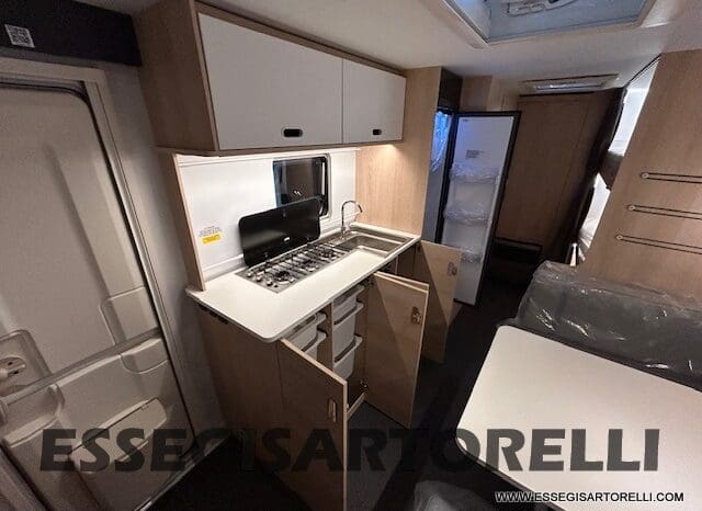 ADRIA NEW AVIVA 563 PT 7 POSTI (TRIPLO CASTELLO) 2025 pieno