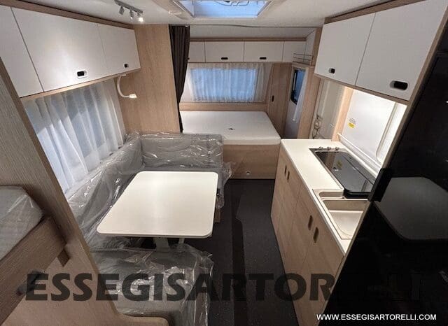 ADRIA NEW AVIVA 563 PT 7 POSTI (TRIPLO CASTELLO) 2025 pieno
